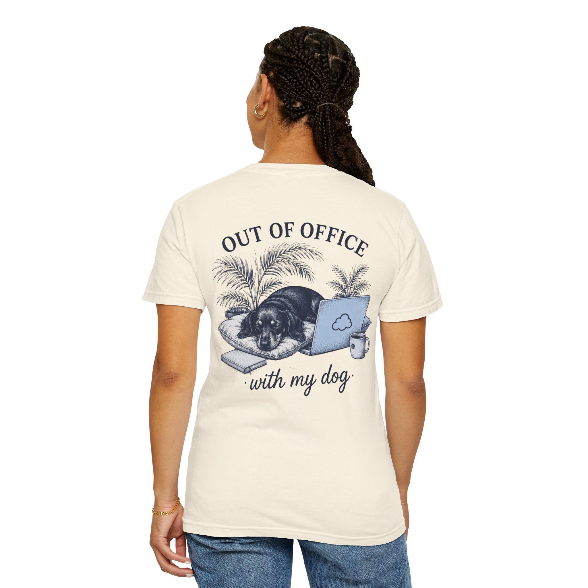 Out of office – Black Dachshund